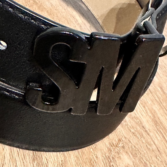 New Steve Madden black logo belt. XL - Picture 3 of 4